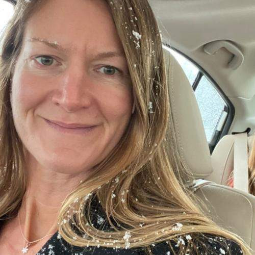 Ervaren vrouw zoekt flexibele vriendschap met begrip